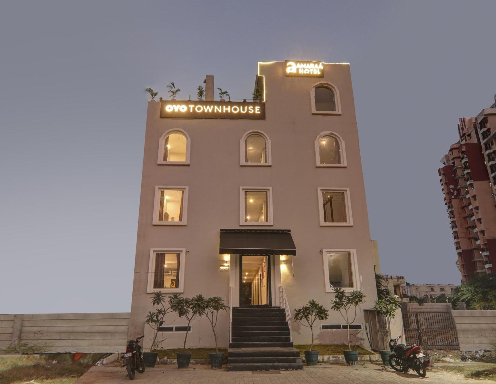 Super Townhouse Amaraa Hotel Near Phoenix Palassio Lucknow Exterior photo